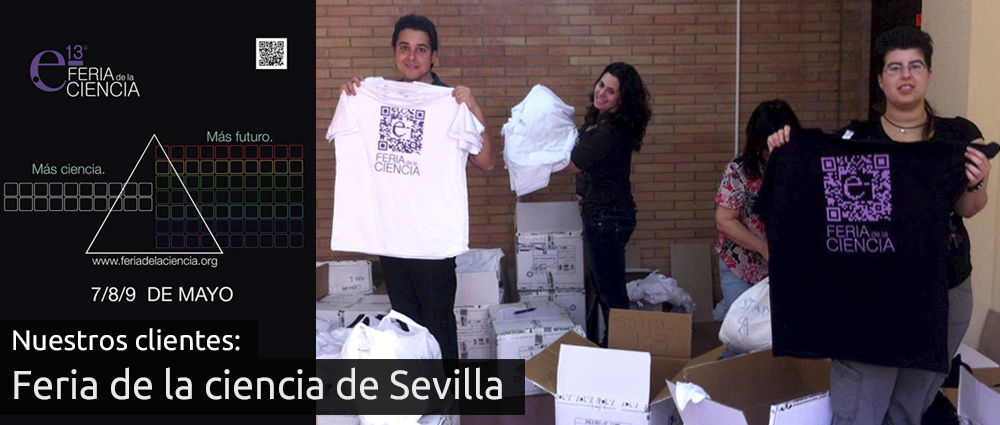 Participantes de la feria de la ciencia de Sevilla con sus camisetas personalizadas
